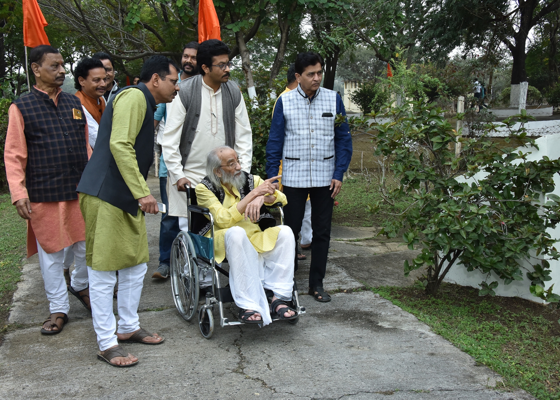 शिवशाहीर बाबासाहेब पुरंदरे